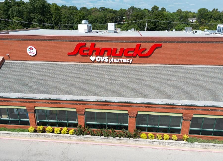 Schnucks storefront in Dillon