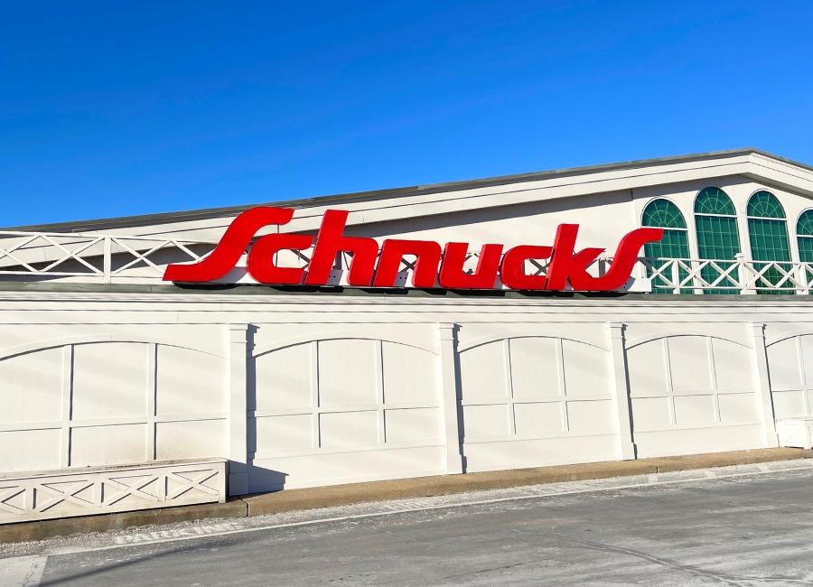 Schnucks storefront in Lindbergh