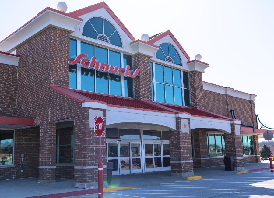 Schnucks storefront in Cherry Valley