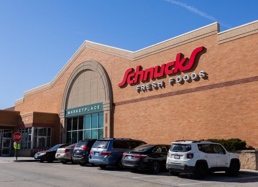 Schnucks storefront in Dekalb