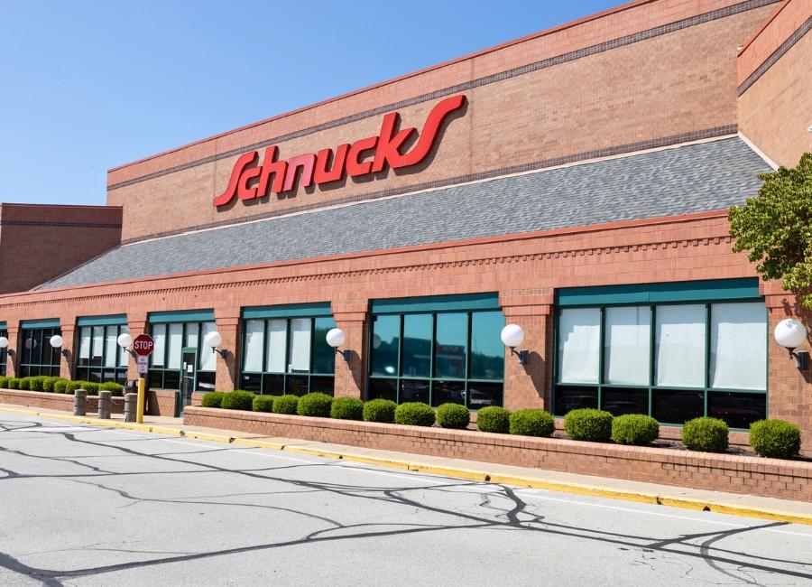 Schnucks storefront in Mid Rivers