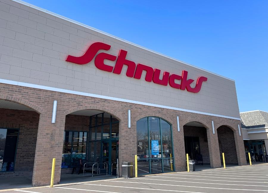 Schnucks storefront in Dorsett
