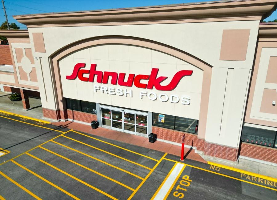 Schnucks storefront in Charbonier