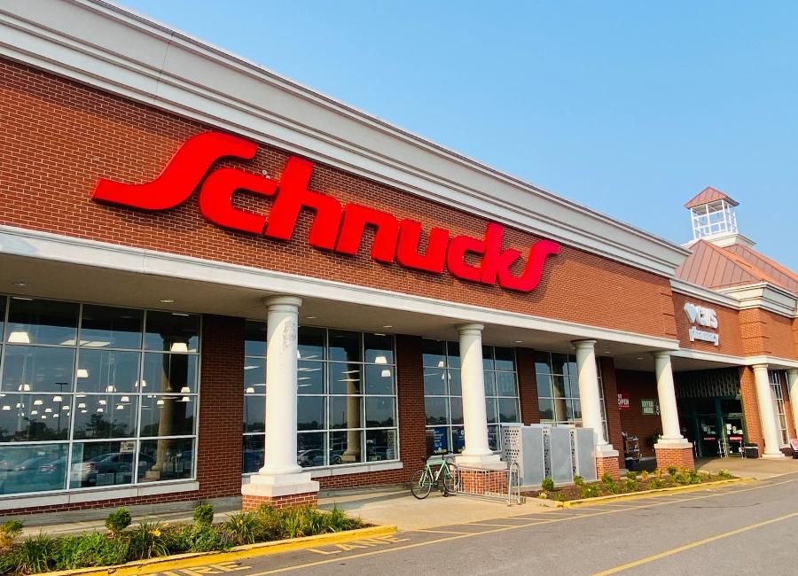 Schnucks storefront in Hampton Village