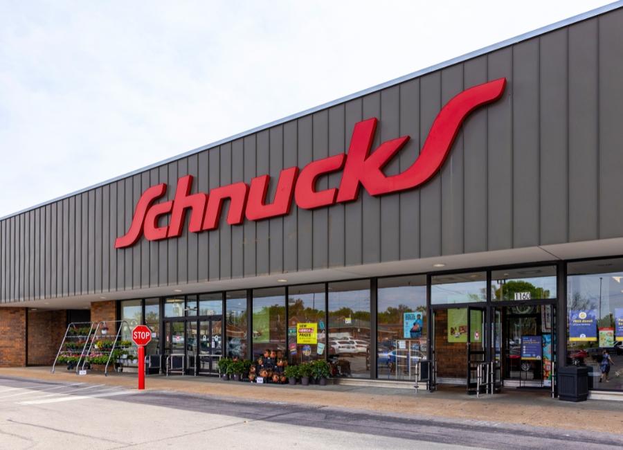 Schnucks storefront in Shackelford