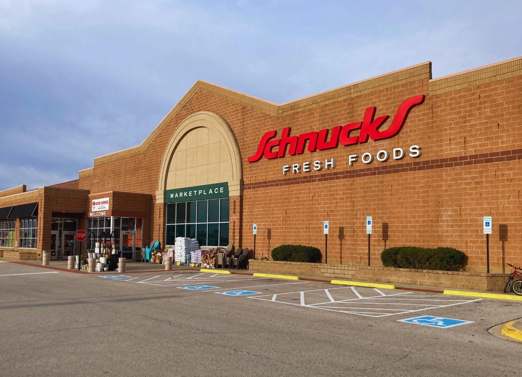 Schnucks storefront in Savoy